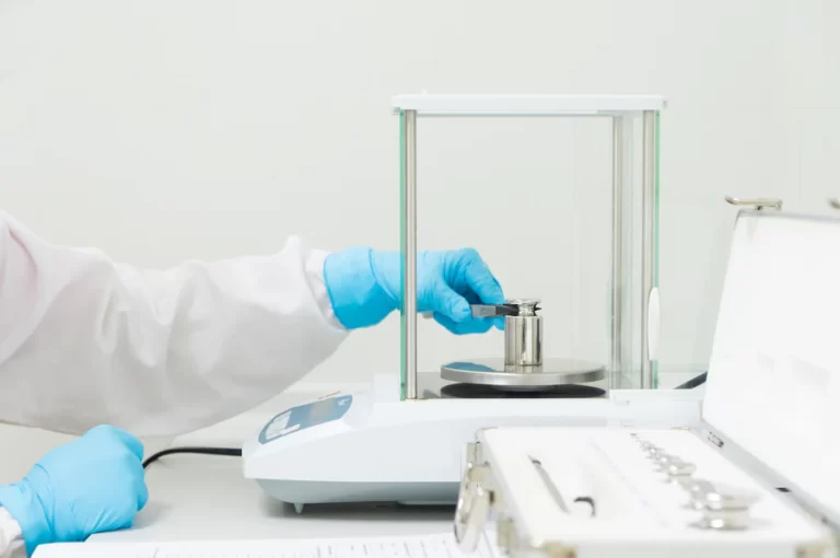 Balanza analítica de laboratorio de alta precisión - miniatura 2